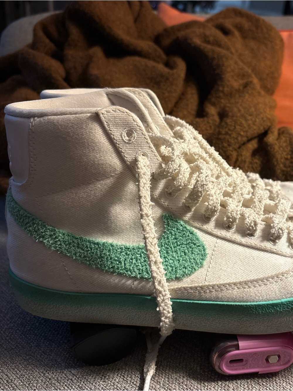 Nike Blazers size 8 White High-Top Sneakers with Mint Green Accent